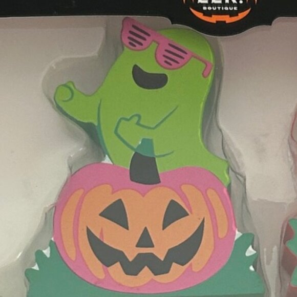 Wood Pumpkins Mini Mantle Halloween Decorative Figurine Set - Hyde & EEK! - Picture 9 of 10